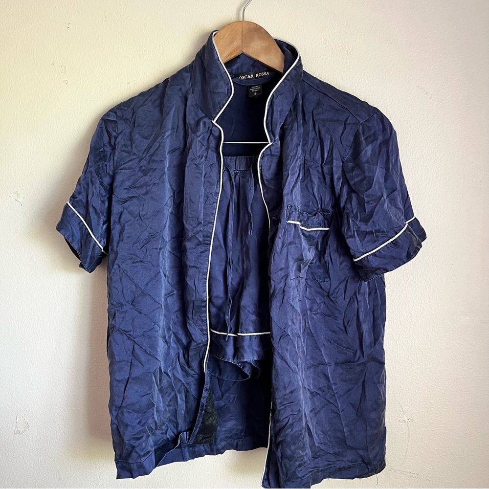 Oscar Rosa 100% silk blue White Lightweight pj set top button up & shorts